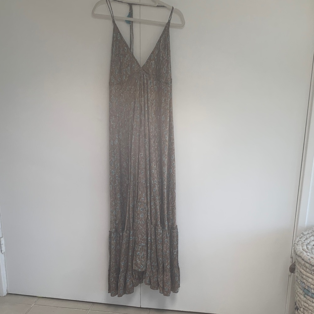 NWT! Gorgeous Maxi Dress with Spaghetti Straps